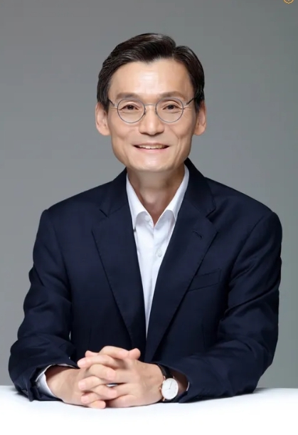 Dong Hwan Kim